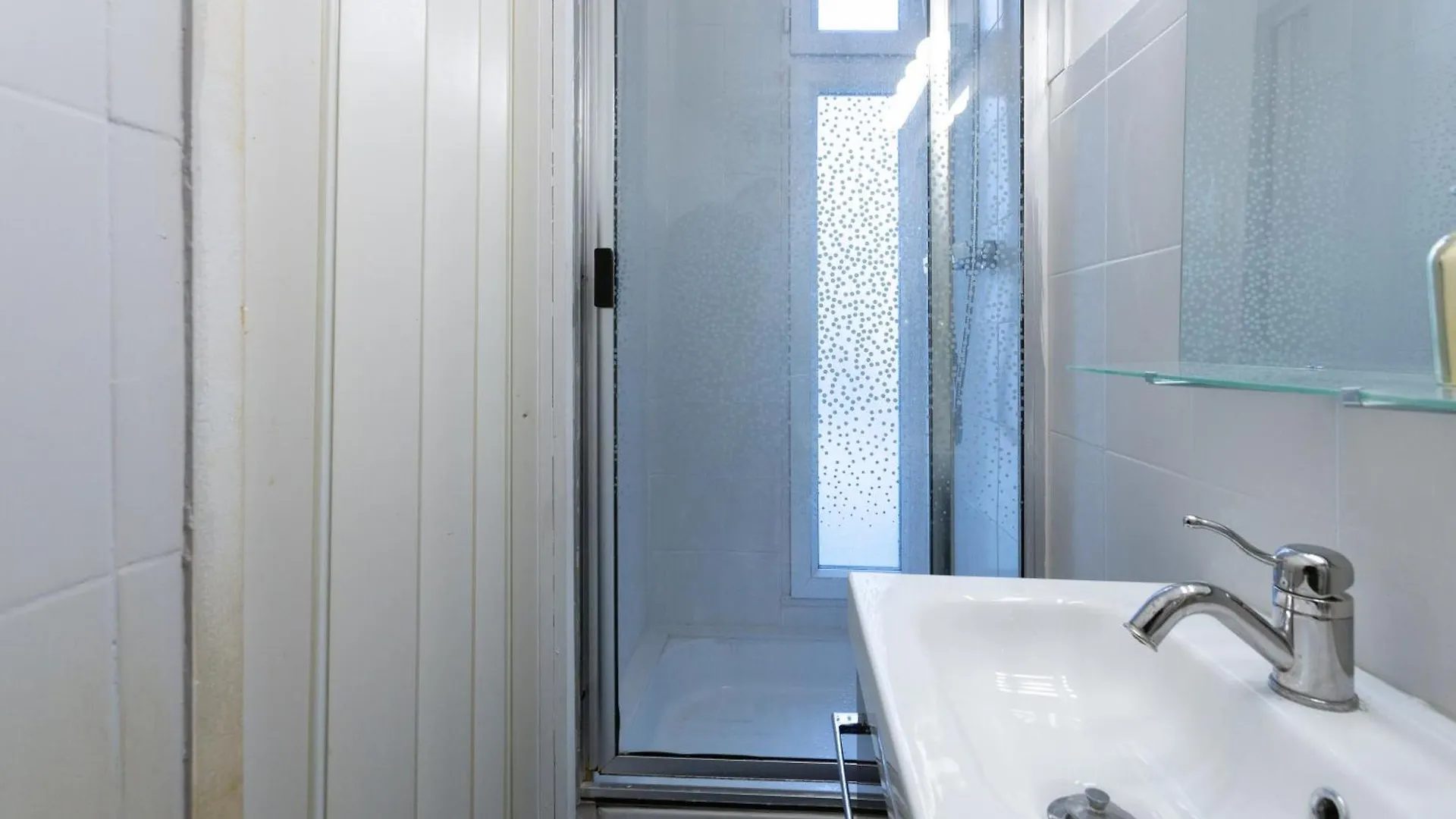 Le Studio D'alesia Apartment *
